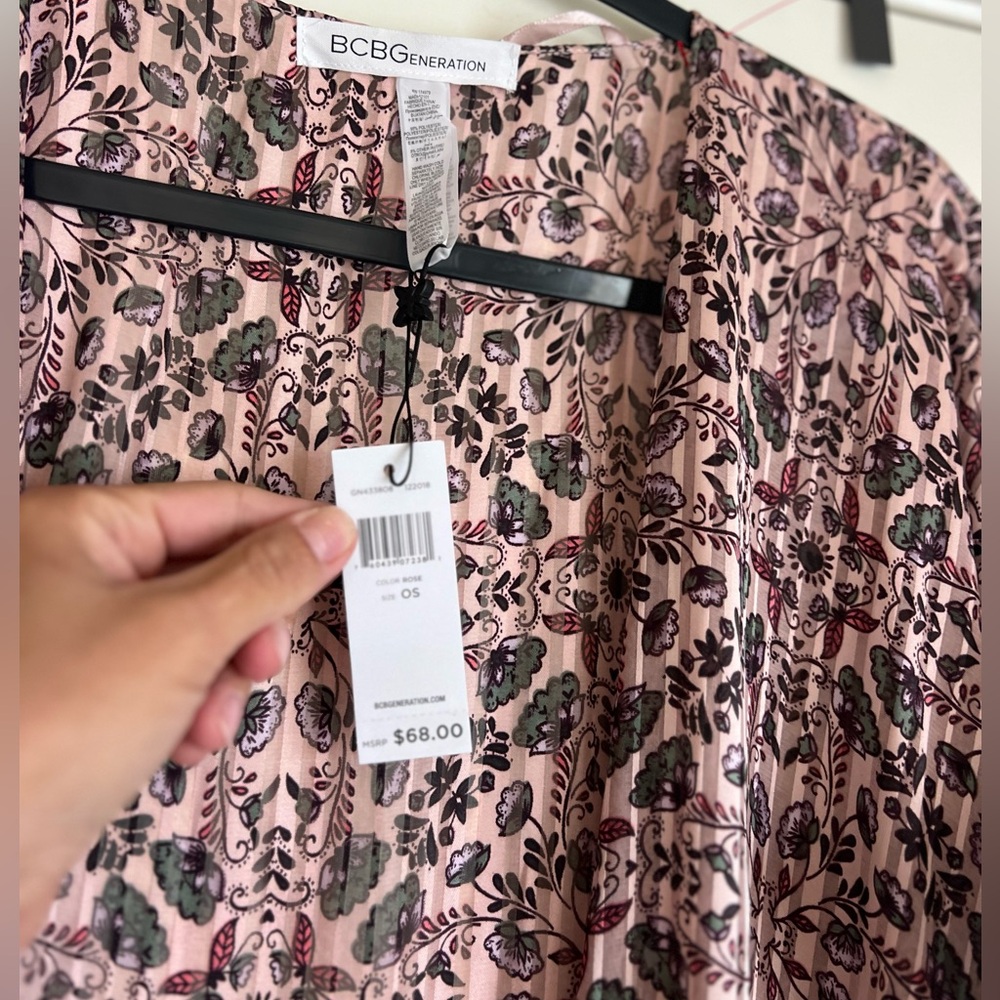 NWT BCBGeneration Floral pleated Kimono Tunic Open Front Flutter Sleeve Cover OS - Picture 8 of 9